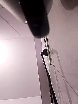 Snapshot of HangdogBeggary chatting on 12.30.24 HangdogBeggary online show from 12.30.24