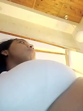 Snapshot of lia_mariana chatting on 01.10.26 lia mariana online show from 01.10.26