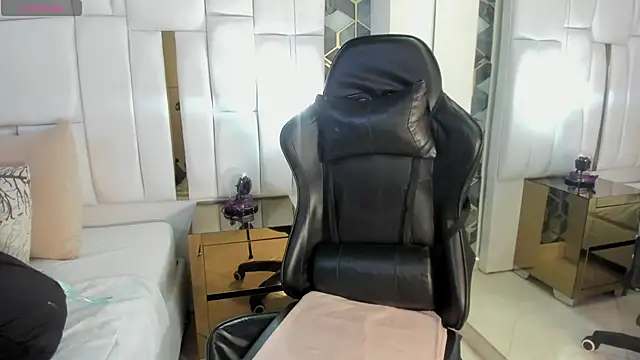 Snapshot of lia_mariana chatting on 02.03.26 lia mariana online show from 02.03.26