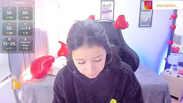 Amy joones online show from 02.11.25