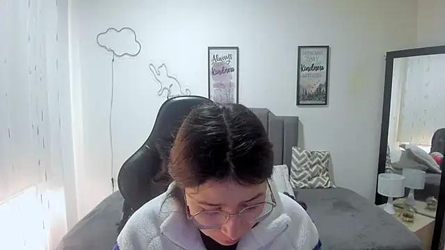 Amy joones online show from 09.20.25