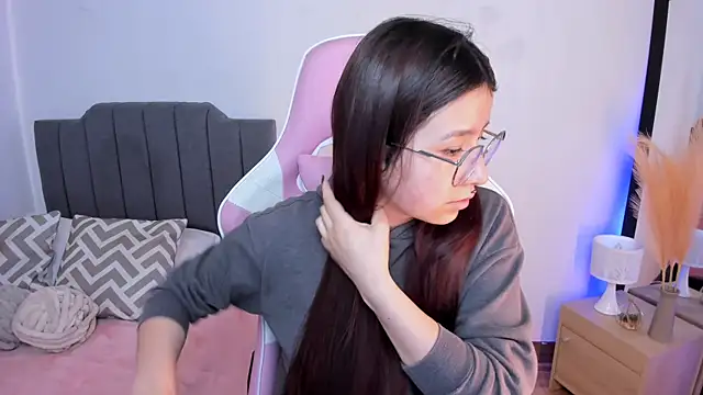 Amy joones online show from 04.27.26