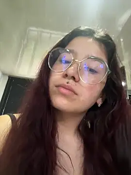 Snapshot of Amy_joones chatting on 05.18.26 Amy joones online show from 05.18.26