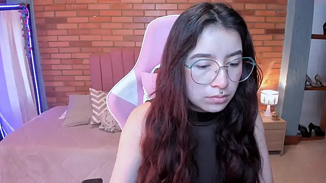 Snapshot of Amy_joones chatting on 06.03.26 Amy joones online show from 06.03.26