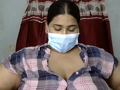 Snapshot of cutelady65 chatting on 09.29.25 cutelady65 online show from 09.29.25