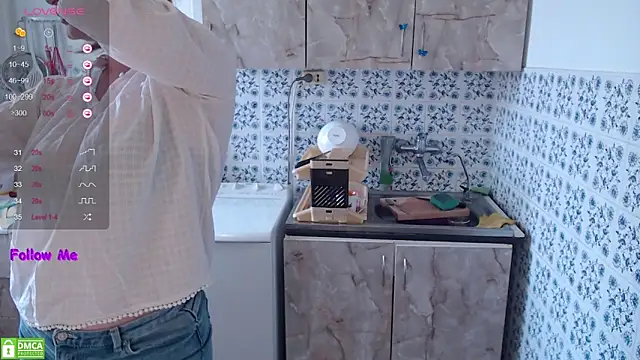 Snapshot of VerySweetKate111 chatting on 02.10.26 VerySweetKate111 online show from 02.10.26