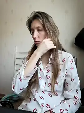 CatFerae online show from 01.18.25