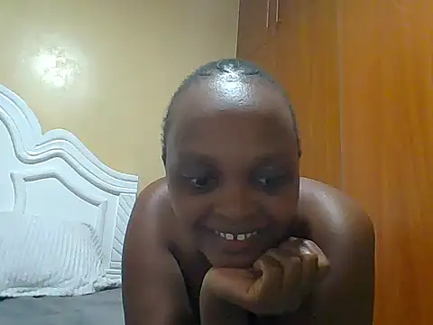 Snapshot of Sexxy-Shie chatting on 06.25.26 Sexxy-Shie online show from 06.25.26