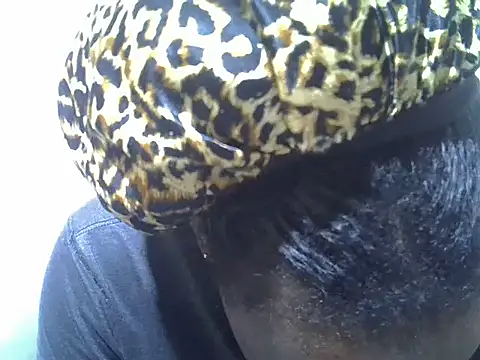 Snapshot of miss_tash chatting on 10.30.25 miss tash online show from 10.30.25