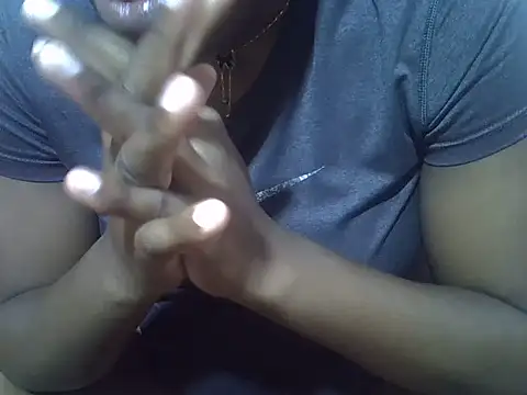 Snapshot of miss_tash chatting on 12.17.25 miss tash online show from 12.17.25