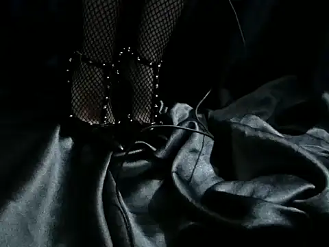 Snapshot of AshleyEasyFry chatting on 02.13.26 AshleyEasyFry online show from 02.13.26