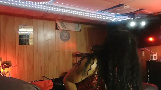 Tsnitra online show from 10.20.25