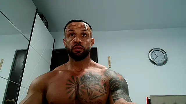 Magnificmuscles89 online show from 11.04.25