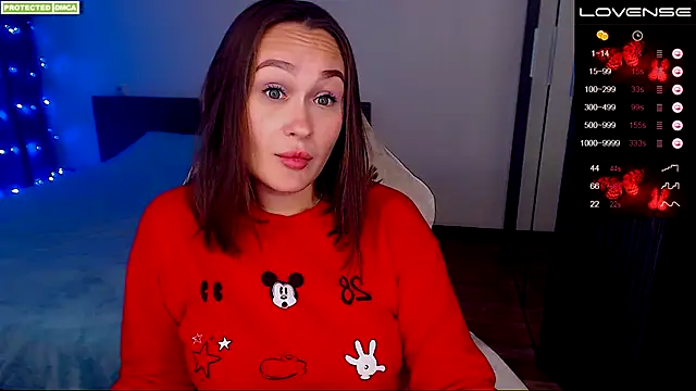 Snapshot of Cutie-Melanie chatting on 09.13.25 Cutie-Melanie online show from 09.13.25