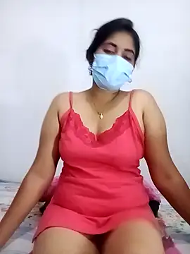 Snapshot of SLZAARA chatting on 09.16.25 SLZAARA online show from 09.16.25