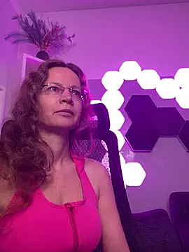 AnnikaRose online show from 04.29.26