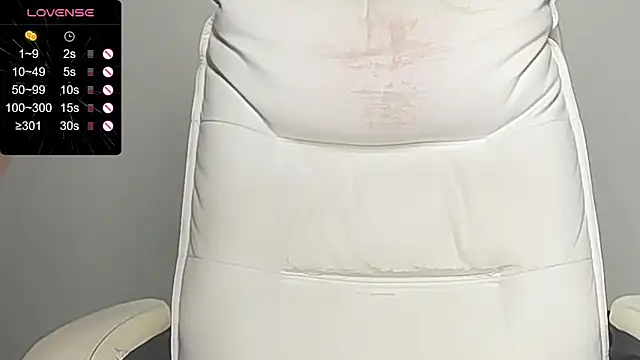 Snapshot of RRUUBBYYY chatting on 09.23.25 RRUUBBYYY online show from 09.23.25