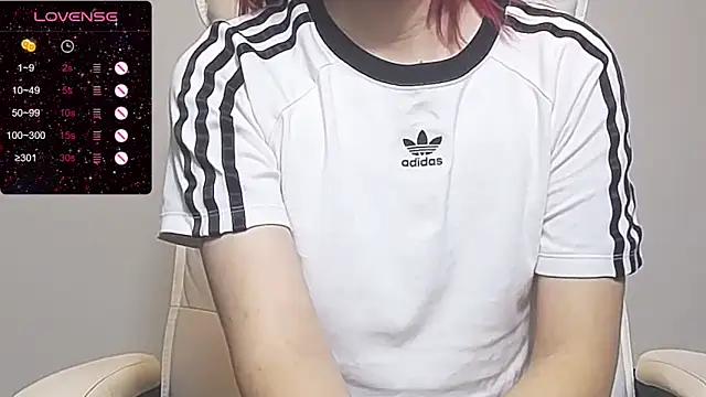 Snapshot of RRUUBBYYY chatting on 11.29.25 RRUUBBYYY online show from 11.29.25