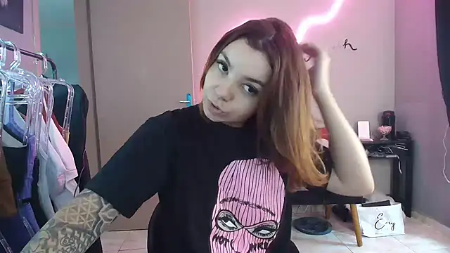 HotRuiva online show from 12.24.24