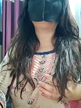 Aishwaryaa 69 online show from 04.26.26