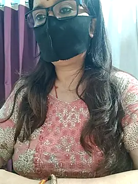 Snapshot of Aishwaryaa_69 chatting on 07.04.26 Aishwaryaa 69 online show from 07.04.26