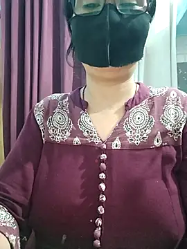 Snapshot of Aishwaryaa_69 chatting on 07.10.26 Aishwaryaa 69 online show from 07.10.26