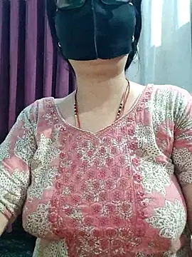 Snapshot of Aishwaryaa_69 chatting on 08.04.26 Aishwaryaa 69 online show from 08.04.26