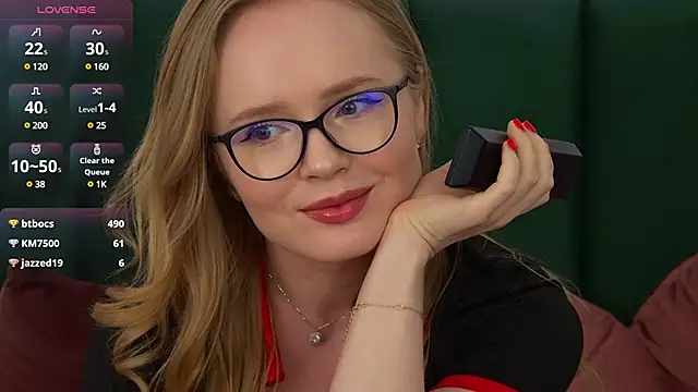 Chloe Richardson online show from 02.27.25