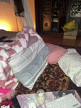 giuli zerozero online show from 10.08.25