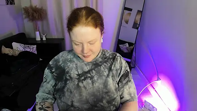 Snapshot of Cassie_xKiss chatting on 04.14.26 Cassie xKiss online show from 04.14.26