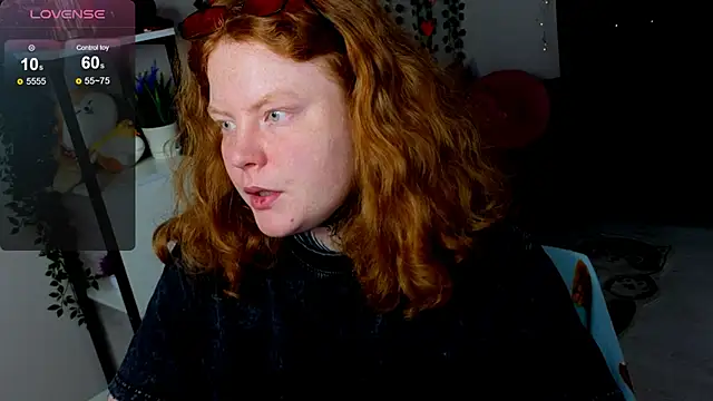 Snapshot of Cassie_xKiss chatting on 04.19.26 Cassie xKiss online show from 04.19.26