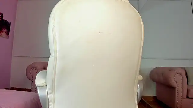 Giia paiige18 online show from 02.20.25