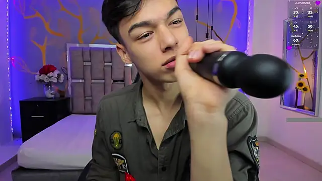 Gerony  online show from 03.23.25