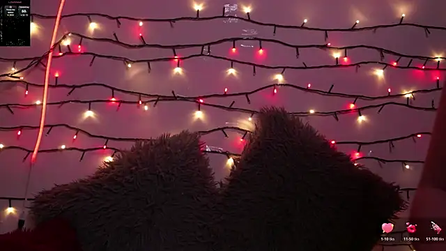 Snapshot of MaddisRock chatting on 02.17.26 MaddisRock online show from 02.17.26