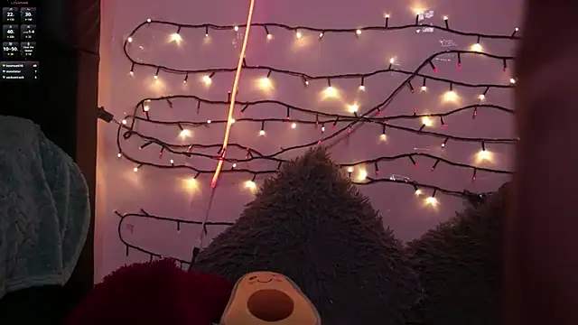 Snapshot of MaddisRock chatting on 03.02.26 MaddisRock online show from 03.02.26