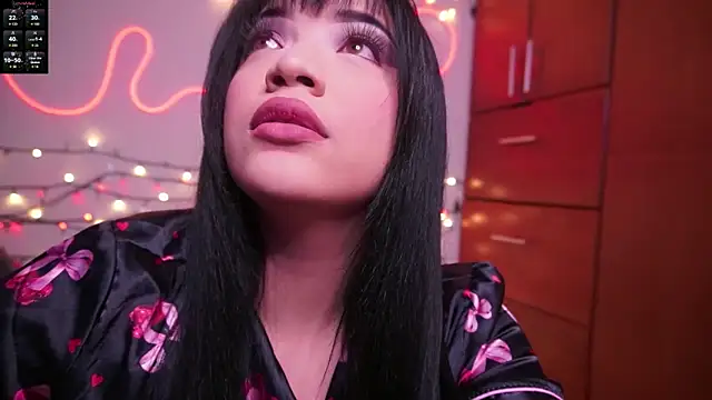 Snapshot of MaddisRock chatting on 03.08.26 MaddisRock online show from 03.08.26