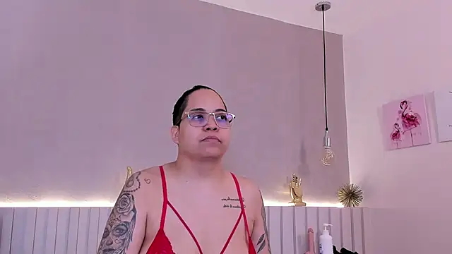 Snapshot of naughtylesbians__ chatting on 10.08.25 naughtylesbians online show from 10.08.25