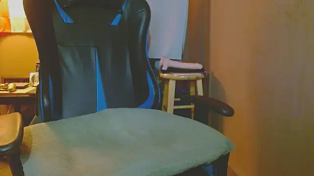 Snapshot of cosmicjones chatting on 02.13.25 cosmicjones online show from 02.13.25