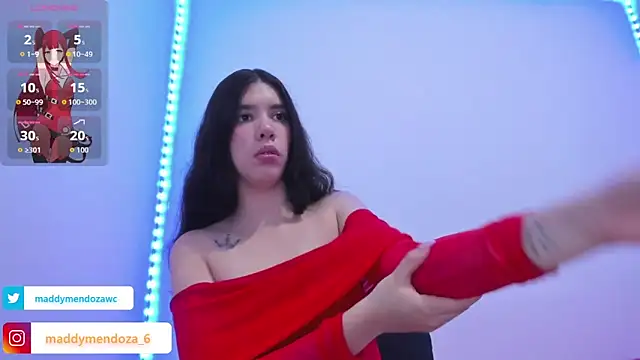 Snapshot of MaddyMendozaxx chatting on 11.20.25 MaddyMendozaxx online show from 11.20.25