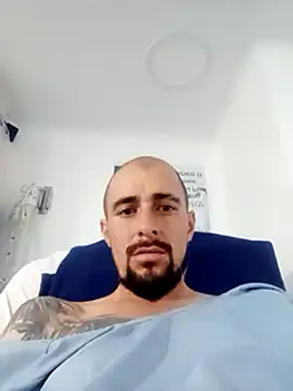 Snapshot of fire_menxxx001 chatting on 12.19.24 fire menxxx001 online show from 12.19.24