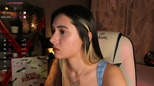 Snapshot of DarlaLike chatting on 10.25.25 DarlaLike online show from 10.25.25