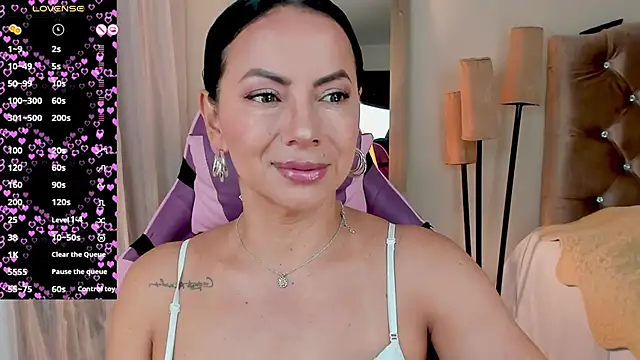 veronika naughty online show from 09.30.25