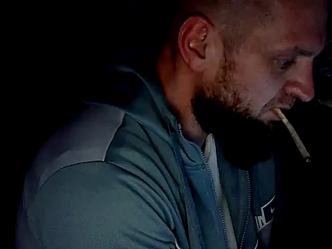 Snapshot of donhulio482 chatting on 03.11.25 donhulio482 online show from 03.11.25