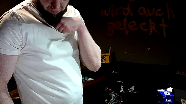 Snapshot of donhulio482 chatting on 03.11.25 donhulio482 online show from 03.11.25