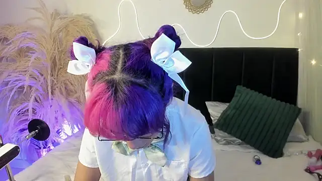 Snapshot of party-naugthysex chatting on 11.23.25 party-naugthysex online show from 11.23.25