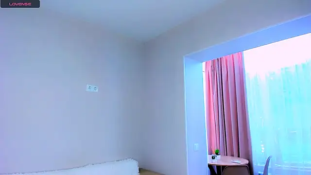 Feral  berry   online show from 02.21.26