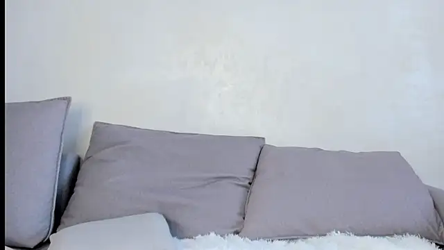 MiaThaine online show from 05.24.26
