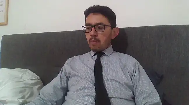 Snapshot of Diptongo chatting on 03.18.25 Diptongo online show from 03.18.25