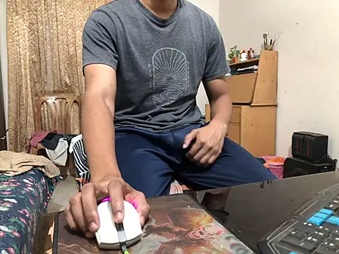 Zeuhorny online show from 12.04.24