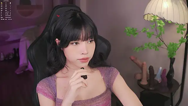 Snapshot of Miuzxc chatting on 01.12.26 Miuzxc online show from 01.12.26